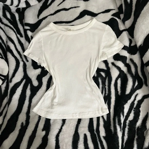 h&m cream white basic tee - Picture 1 of 2